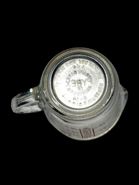 Vintage Pyrex 1-Cup Measuring Cup with D Handle & Red Lettering – Mid-Century Collectible Kitchenware (1950s-1970s)
