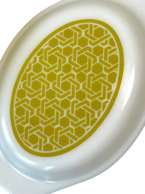 Vintage Pyrex Chartreuse Wicker Rattan Cane Corning Corelle Pink Milk Glass Oval Casserole Dish 1.5 Quart - Model 043